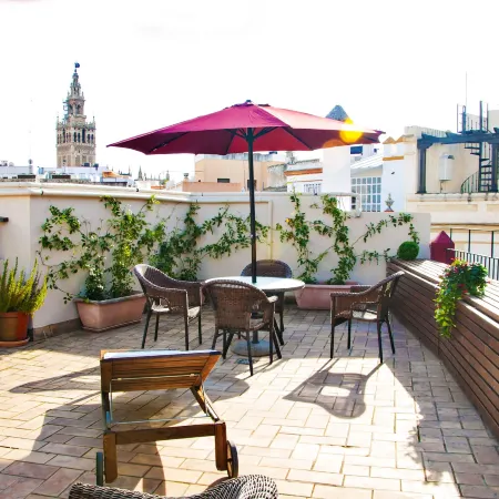 Hostal Callejon del Agua Отели рядом с достопримечательностью «Район Триана»