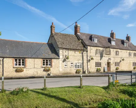 The Lion Bicester Hotels in Bicester