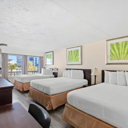 Ocean 5 Hotel