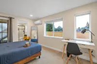 Pacific Northwest Retreat Duplex 3Min from Seattle by Redawning Hotels in Tukwila