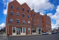 Brewster Hall Hotel di 