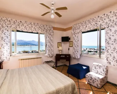 Hotel Sette Archi Hotels in Ameglia