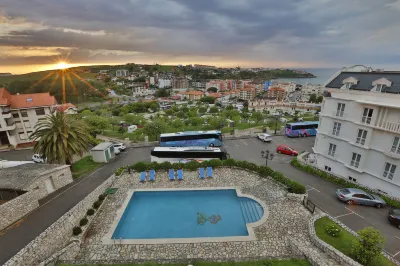 Gran Hotel Suances Hotels near El segundo banco más bonito del mundo