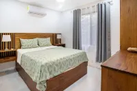 Minimalist Condo with a Beautiful New Design, Enclosed Patio, and Shared Community Pool - 2-Star