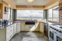Family-Friendly Utah Home Deck, Mountain Views! - 3-Star