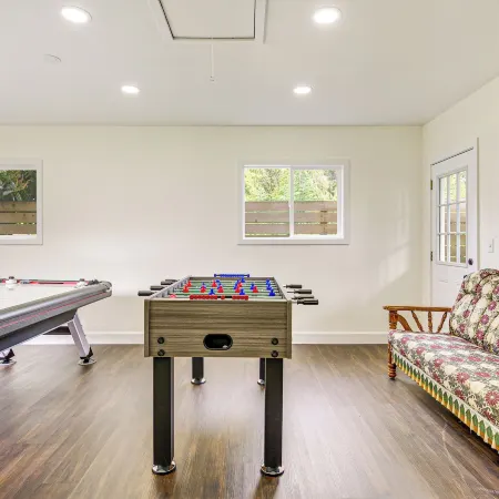 Deck + Game Room: Redmond Home ~ 17 Mi to Seattle Hotels in Redmond