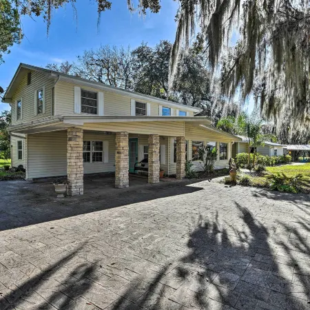 St Johns River Canal Home w/ Grill!