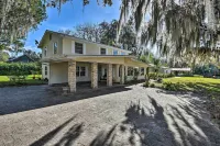 St Johns River Canal Home w/ Grill! - 3-Sterne