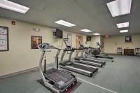 Hike, Ski, Explore: Lincoln Condo w/ Pool Access - parking