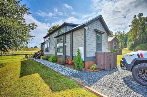 Secluded Morganton Tiny Home w/ Grills! - parking