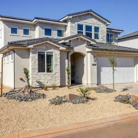 Washington Home w/ Mtn Views, Near Hiking!