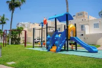 New Acapulco Retreat Garden Pool & Gym