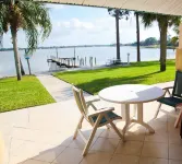 Lake Grassy Inn & Suites Hotels in Highlands County