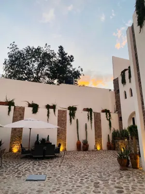 ALTAMONTE HOTEL BOUTIQUE