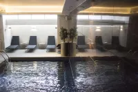 DoubleTree by Hilton Hotel & Spa Liverpool - Pools