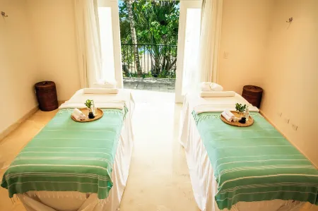 VH - Gran Ventana Beach Resort Отели в г. Montellano