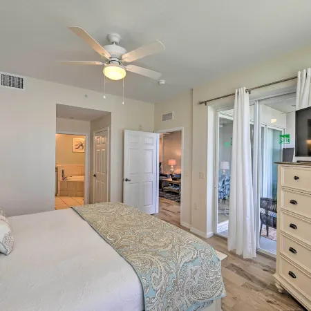 Luxury Golf Villa in Beautiful Lely Resort w/ Pool