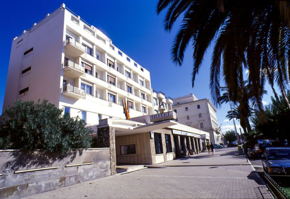 hotel overview picture