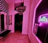 Chic 3 BR w/ Pool Near Disney Magic