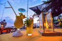International Beach Hotel & Restaurant