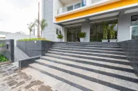 StayBird - B Suite, Business Hotel, Kharadi