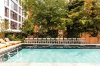 Mob House - piscina