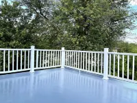 Cozy 2-bedroom apartment with WiFi, AC, large outdoor balcony Hotels in Belleville