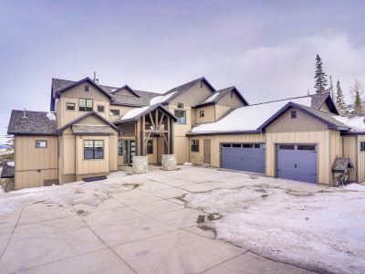 Spacious Utah Escape w/ Balcony & Mountain Views!