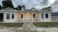 M VILLA PARAPAT โรงแรมใน