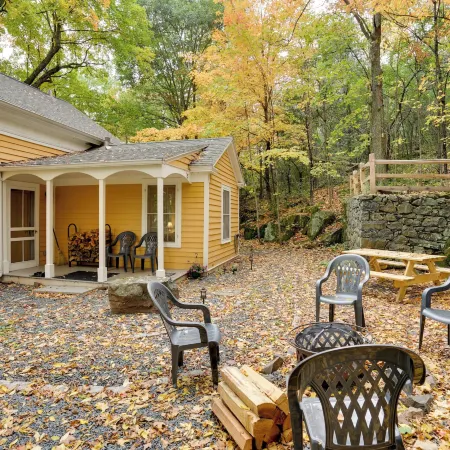 Historic Home in Taylors Falls w/ Patio & Fire Pit