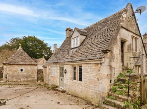 Courtside Cottage