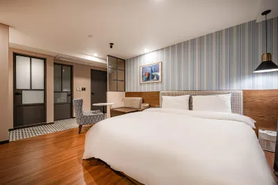 Brown Dot Hotel Daeyeon Отели в г. Намгу