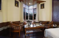 Hotel Park Residency