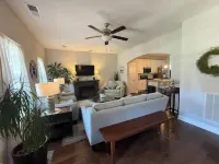 Gallatin Gem Sleeps 10 + Pool & Music Nearby