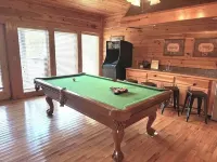 Views! Sleeps 16! 4Bed 4Bath. 5 Min to Pigeon Forge!