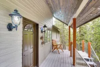 Spacious Beaver Getaway Near Eagle Point Resort!
