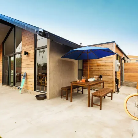Hamilton II by AvantStay Beach House Rooftop Deck Newly Renovated Bungalow