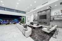 Sleeps 20 Spacious Retreat Pool & Hot Tub Retreat Bravo Villa #4 by Avantstay