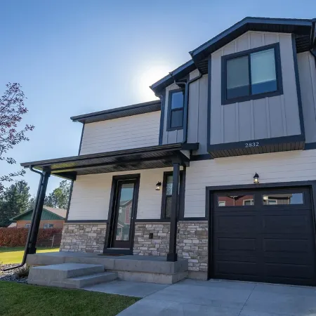 -:- Howdy Hideaway -:- Modern New Construction - 4BR+