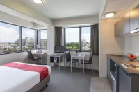 Quality Suites Central Square