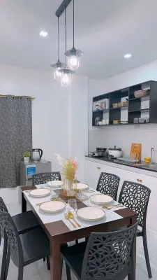 2 Storey Family House in Casa Verde Mati City Hotel di Mati