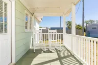 Charming Vacation Rental on Harker's Island