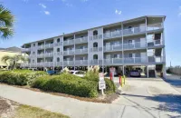 Beachfront Oceanside Condo. Incredible view: Channel Marker