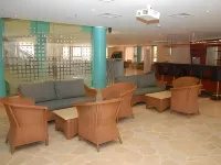 Adi Hotel Hotel dekat Pantai Dan