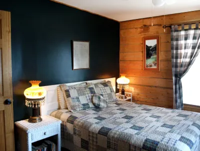 Lola's Place - Your Mountain Home Away from Home  OHV off street Parking Hotels near Silverton Historic Downtown