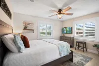 Sparkling Heated Pool and Bamboo Outdoor Shower - Tropical Oasis