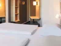 曼海姆-弗里德里希菲爾德B&B酒店