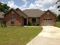 Whiskey Bizness فنادق في Hammond