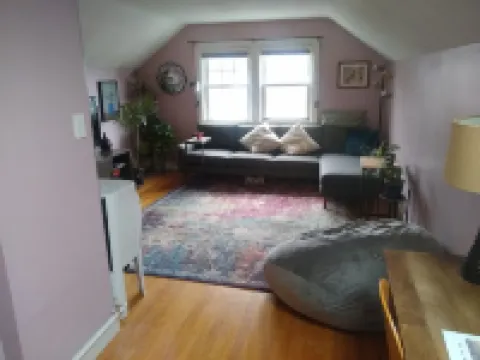 Loft apartment near Merriam Hospital