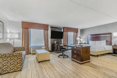 Hampton Inn & Suites Detroit/Airport-Romulus Hotels in 